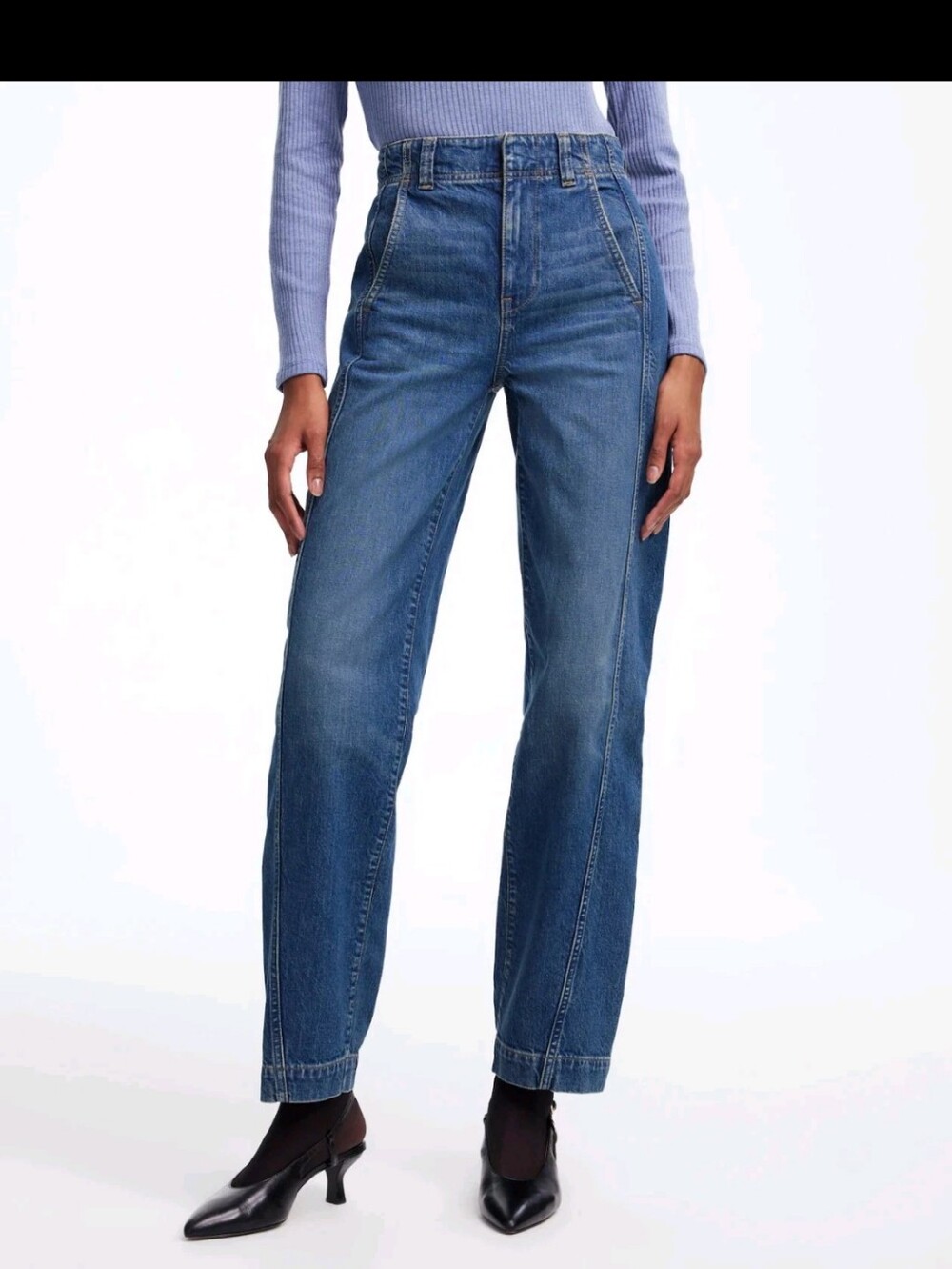 Madewell Classic Straight-Leg Jeans in Medium Blue